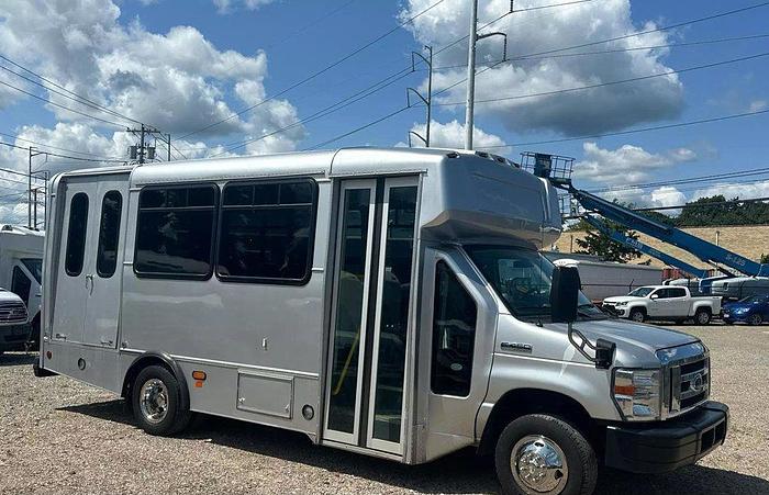 ford e-series cutaway 2017 1FDFE4FS4HDC19006 image ford e-series cutaway 2017 1FDFE4FS4HDC19006 image